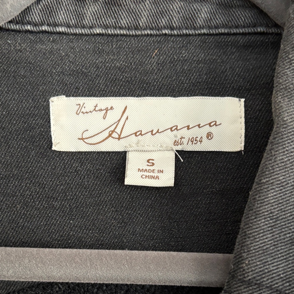 Vintage Black Denim Jacket with Stud Accents - Picture 2 of 4